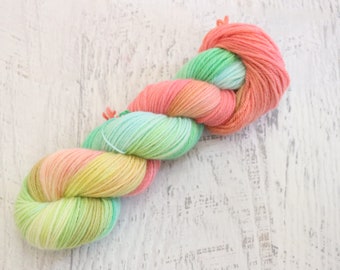 Variegated Worsted Weight Yarn (100% Peruvian Highland Wool) Hand Dyed in muted rainbow tones - 100 g