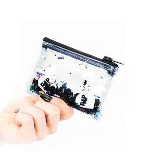 Porte-monnaie liquide scintillant - Too Cute to Spook - Jelly Purse - Halloween - Spooky - RIP - Spider Web - Bat - Vegan - Noir et blanc - Goth