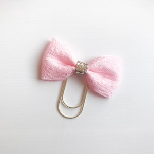 Dentelle rose tendre, ruban et éclat noeud trombone-pince à papier à la main ruban noeud, noeud gros grain, accessoires de planificateur, pince à papier large
