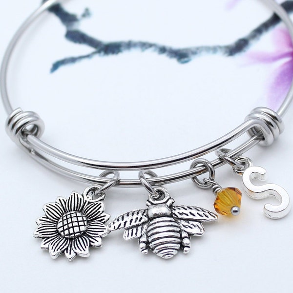 Bee and Sunflower Bracelet, Personalized Bee and Sunflower Charm Bangle Bracelet, Sun Flower Jewelry, Gift for Gardener, Gift for Friend