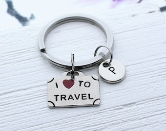 I Love To Travel Portachiavi, Personalizzato I Love To Travel Charm Portachiavi, Accessorio Viaggiatore, Idea Regalo Viaggiatore, Regalo per Amante del Viaggio