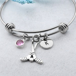 Hockey Sticks Bracelet, Personalized Hockey Charm Bangle Bracelet, Hockey Jewelry, Gift for Hockey Player, Hockey Team Gifts