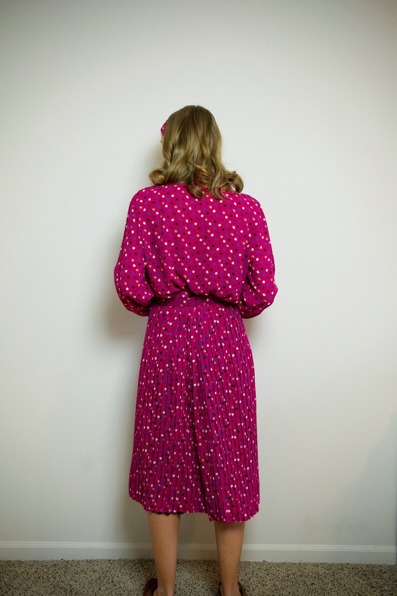and Scarf Set Belt Skirt Vintage 1980/'s Magenta Leaf Print Ensemble Vintage Matching Blouse