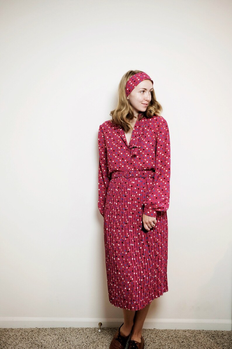 and Scarf Set Belt Skirt Vintage 1980/'s Magenta Leaf Print Ensemble Vintage Matching Blouse