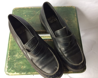 Vintage Black Leather Mootsies Tootsies Okra Loafer