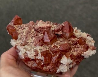 Impresionante cuarzo rojo fantasma – Colección Martinotti