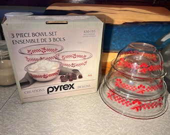 Vintage Pyrex Red Cherry Gingham Serving/Mixing Bowls/Set of 3 in Original Box