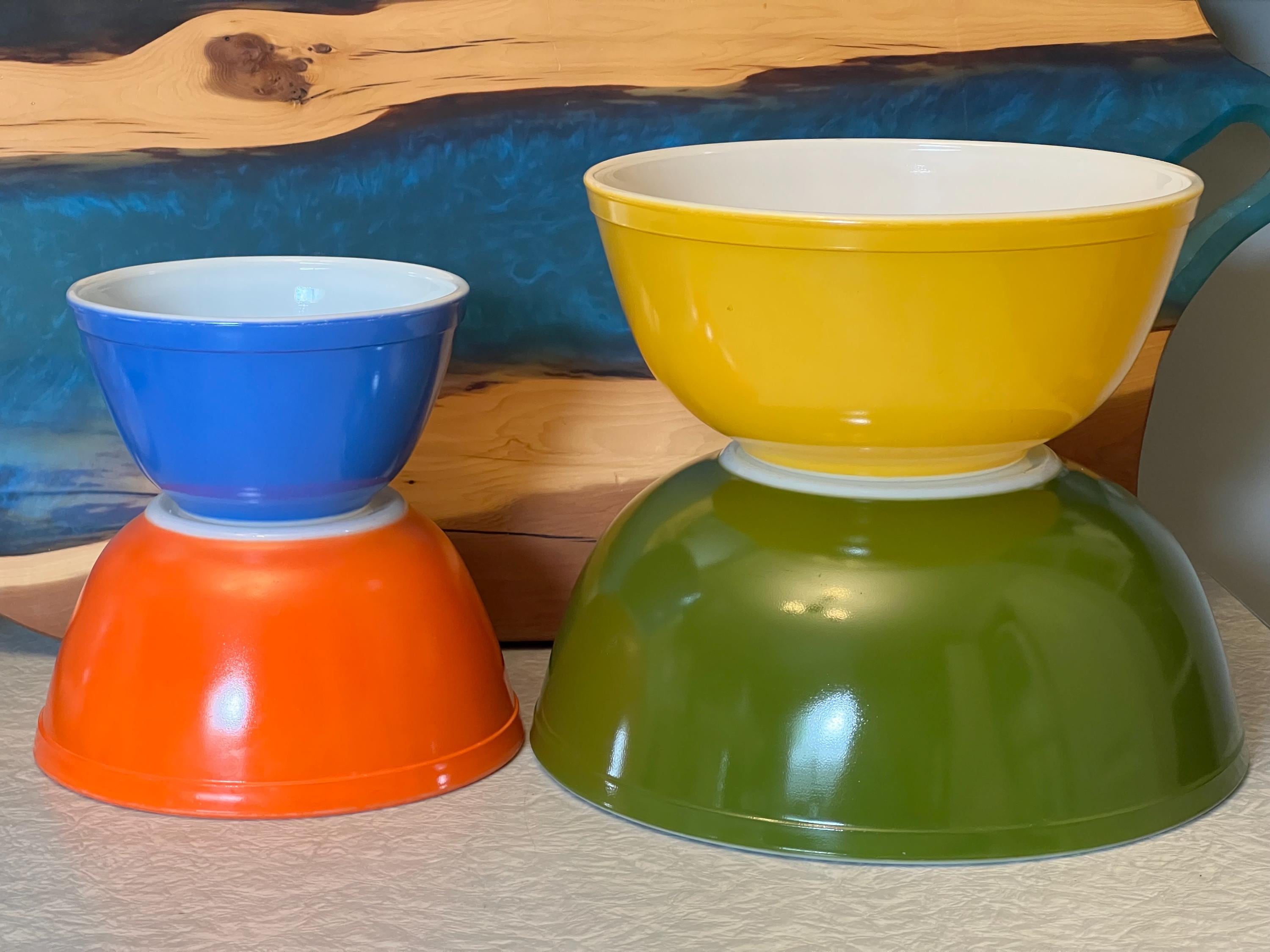 Vintage Pyrex Reverse Primary Nesting Mixing Bowls Set (blue