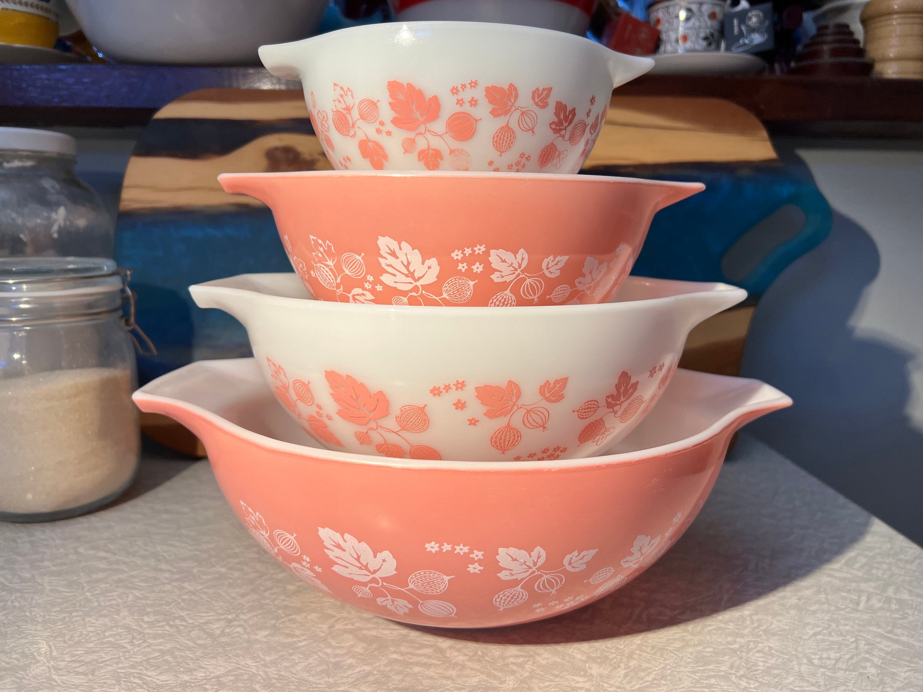Mid Century Pyrex Milkglass Pink Gooseberry Cinderella Mixing Bowls Ra –  Shop Cool Vintage Decor