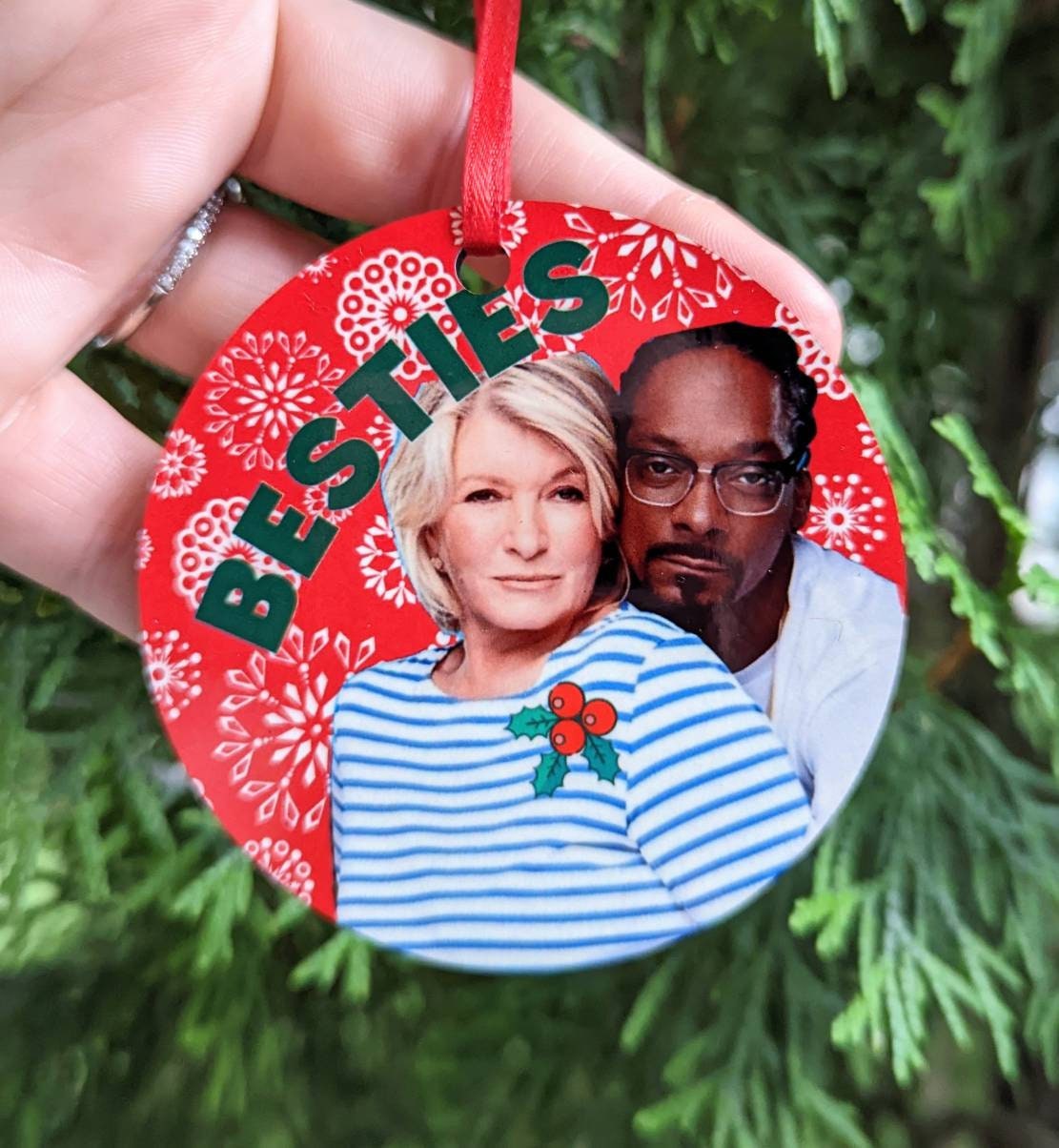 Besties Snoop Dogg and Martha Stewart - 2.75