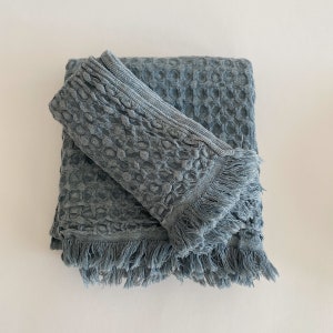 Linda 100% Cotton Waffle Weave Stonewashed Turkish Hand and Bath Towel Set Blueish Gray