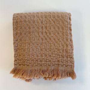 Linda 100% Cotton Waffle Weave Stonewashed Turkish Hand and Bath Towel Set Beige