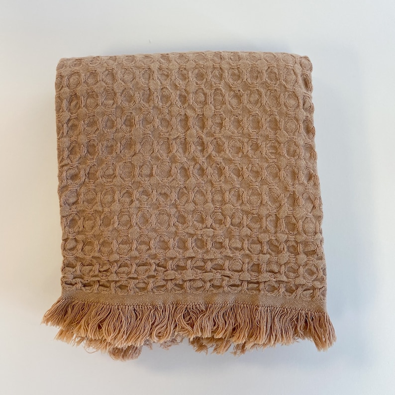 The Loomia Turkish Towel - Thumbnail 2