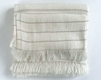 Deniz Bamboo-Cotton Turkish Bath Towel Set: Home Decor Gift with Striped Pattern