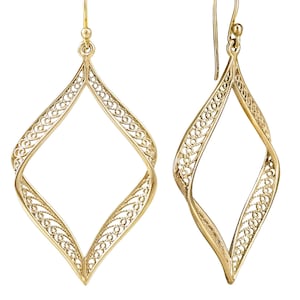 Enchanting Filigree Statement Twist Earrings, Stylish 18K Gold Drop Earrings Gift for Her