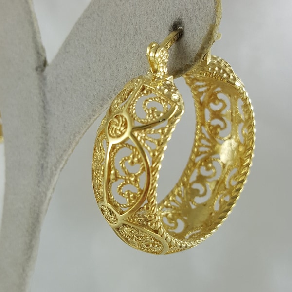 Beautiful 18k Gold Filigree Hoops, Gold Filigree Earrings, Medium Hoop Earrings, Hoop Earrings, Open Hoops, Christmas Tree Gifts Jewelry Her