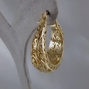 Glamorous Scrollwork 18k Gold Filigree Hoops, Gold Filigree Earrings, Bridesmaid Hoop Earrings, Bride Earrings, Gold Filigree, Open Hoops