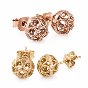 Mini 18k Gold Stud Earrings, Sphere Minimal Earrings Filigree Artisan, Simple Earrings, Button Earring Filigree, Gift for her, Everyday wear