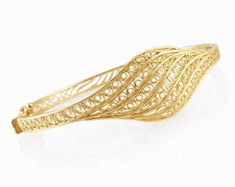 Wave Filigree Bangle in 18k Gold Over Bronze