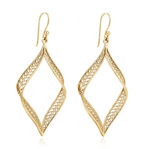 Enchanting Filigree Statement Twist Earrings, Stylish 18K Gold Drop Earrings Gift for Her