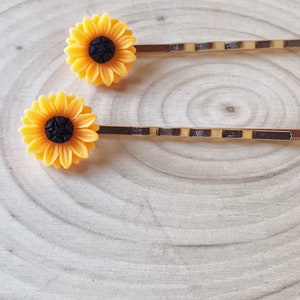 Sunflower Hair Pins, Floral Hair Pins, Daisy Hair Pins, Womens Hair Clips, Boho Bobby Pins, Sunflower Hair Barrettes, Wedding Hair Clips