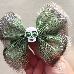 Halloween Skeleton Hair Bow, Halloween Hair Clip, Halloween Monster Barrette, Girl Hair Clip, Hair Clip for Woman, Women Hair Bow Accessory