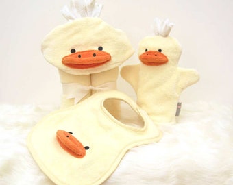 Personalised Duck Baby Towel and Bath Mitt Gift Set