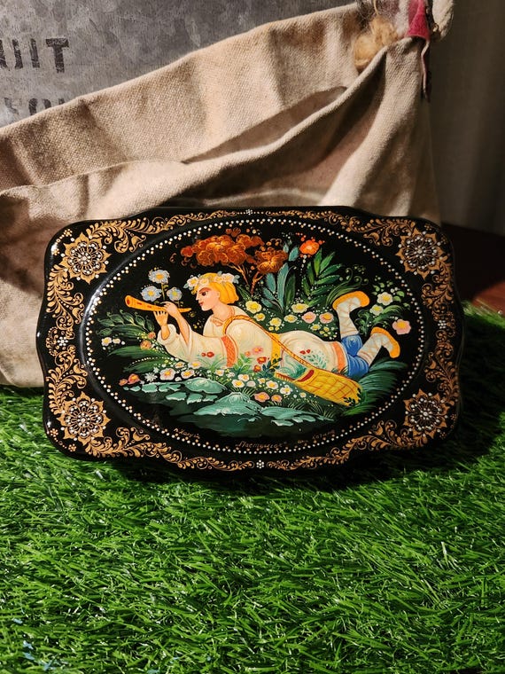 Russian laquer box, the shepherd boy
