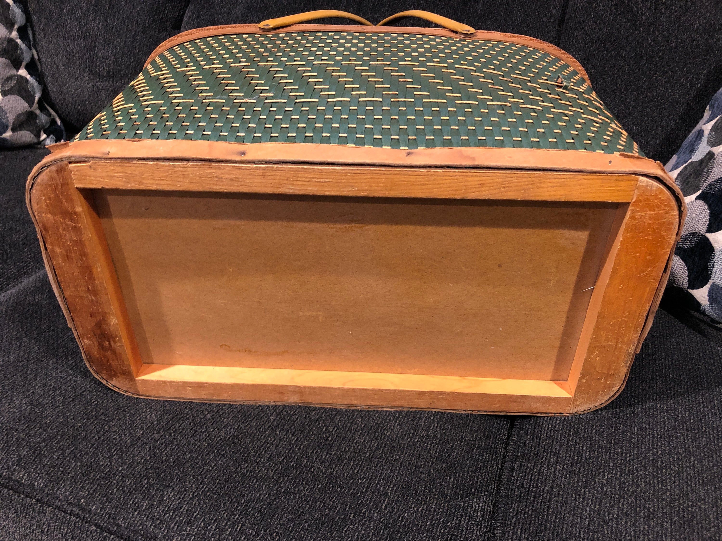 Vintage Green Woven Picnic Basket Hawkeye Etsy