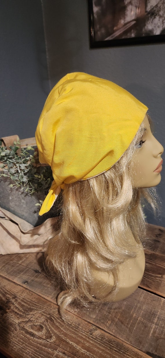 Vintage reversible yellow skull cap