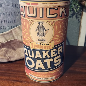 vintage quaker oats cardboard container, replica 1922 label
