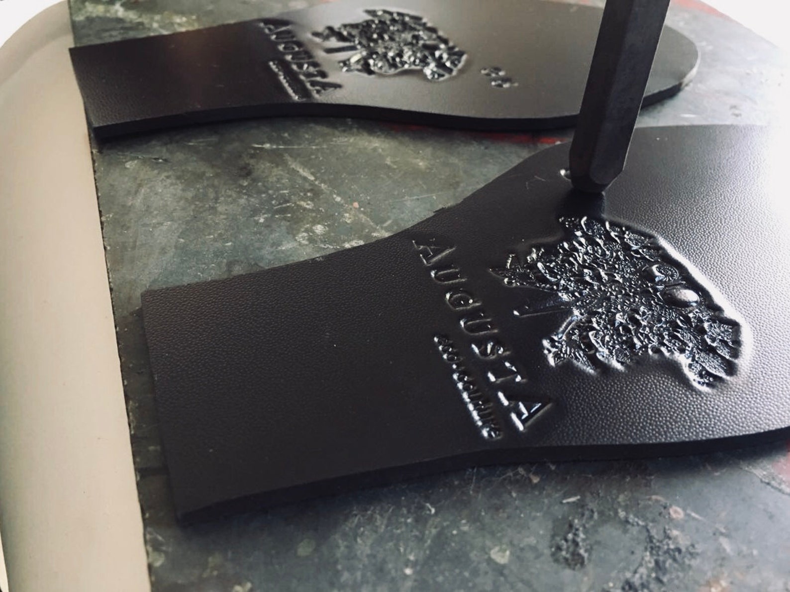 Buy SAMPLE SALE Amazonian Rubber Babouche Vegan Caramel & Online in