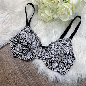 34C Vintage Oscar de la Renta Black and Silver Stretch Lace Lingerie Bra