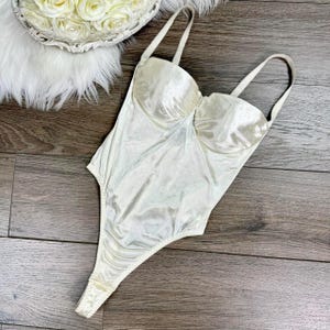 Body de lencería de satén color marfil Oscar de la Renta vintage 34B//XS/S