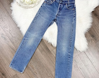 XXS/23 Vintage jaren 80 701 medium wassing slim-fit rechte pijpen Levis