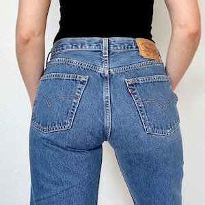 Sz 29 Vintage 501 Medium Wash Slim Fit Straight Leg Levis