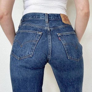 Sz 28 Vintage 501 Dark Wash Slim Fit Straight Leg Levis