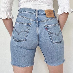 Sz 27 Vintage 501 Light Medium Wash Levis Cutoff Shorts
