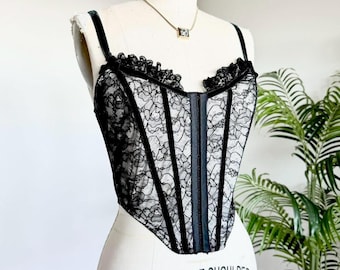 Storlek 32//XS/S Vintage 90-tals Victorias Secret Gold Label svart spets- och sammetskorsett
