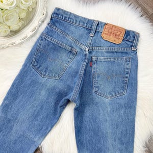 XS/25 Vintage 70s 505 Medium Wash Slim Fit Straight Leg Levis