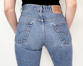Levi's Vintage 517, vestibilità slim, gamba svasata, lavaggio medio, taglia 27