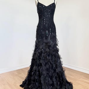 green emerald velvet dress Sue Wong