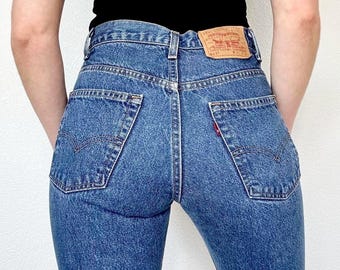 Sz 26/27 Vintage 517 Medium Wash Slim Fit Bootcut Flare Leg Levis