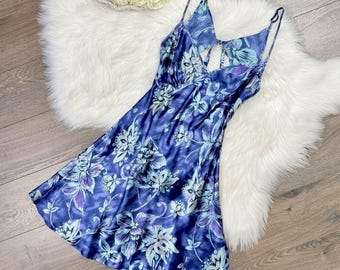 2002 victoria secret silk dress Vintage 2002 Victoria's Secret Satin Lace Slip Dress, Women's Medium, Y2K  Baby Blue and Yellow Silky Slip