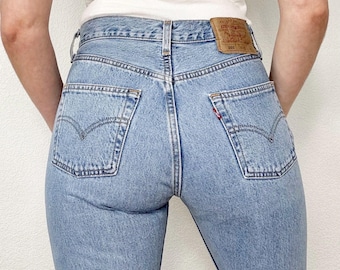 Sz 27 Vintage 501 Light Wash Slim Fit Straight Leg Levis