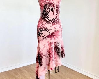 Vestido de cóctel asimétrico de terciopelo desgastado con estampado floral rosa Y2K Bebe, talla S