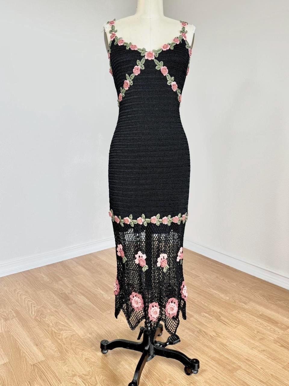 Sz M Vintage Y2K Sue Wong Black and Pink Floral Beaded Crochet Party Dress