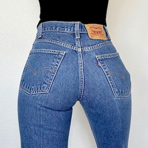 Sz 27 Vintage 505 Medium Wash Slim Fit Straight Leg Levis