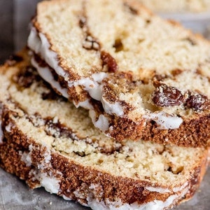 Cinnamon Raisin Bread, Sweet Bread, Homemade Bread, Baked Goods, Cinnamon Bread, Breakfast Bread, Dessert, Holiday Brunch, Edible Gift