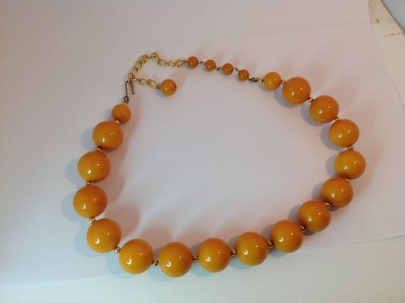 Bakelite Necklace 1930-1940 Apricot colour - image 2